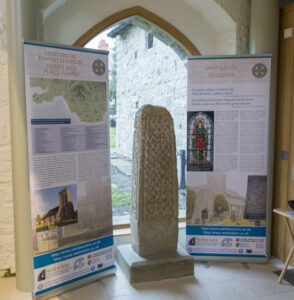 Bwrddiau'r arddangosfa yn Llanilltud Fawr / Exhibition panels at Llantwit Major